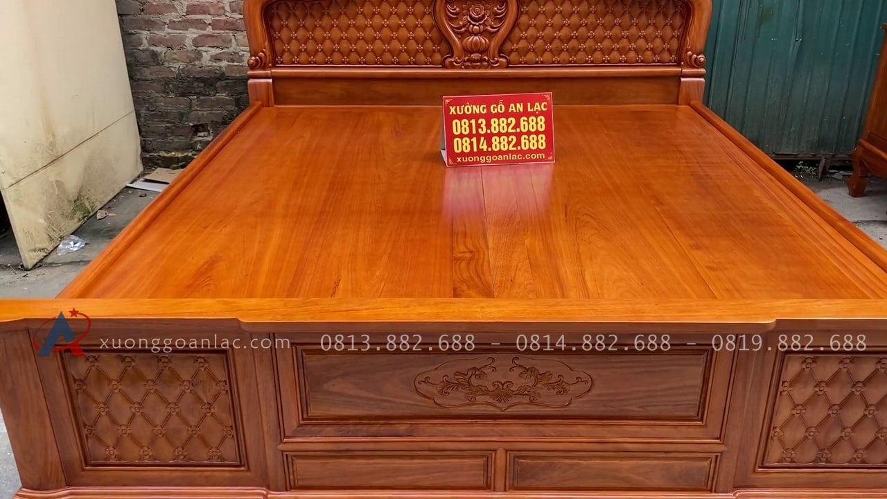 Combo giường ngủ chim trĩ + bàn phấn mẫu hoa hồng chất liệu gỗ gõ đỏ 33 mẫu giường ngủ louis hồng chim trĩ