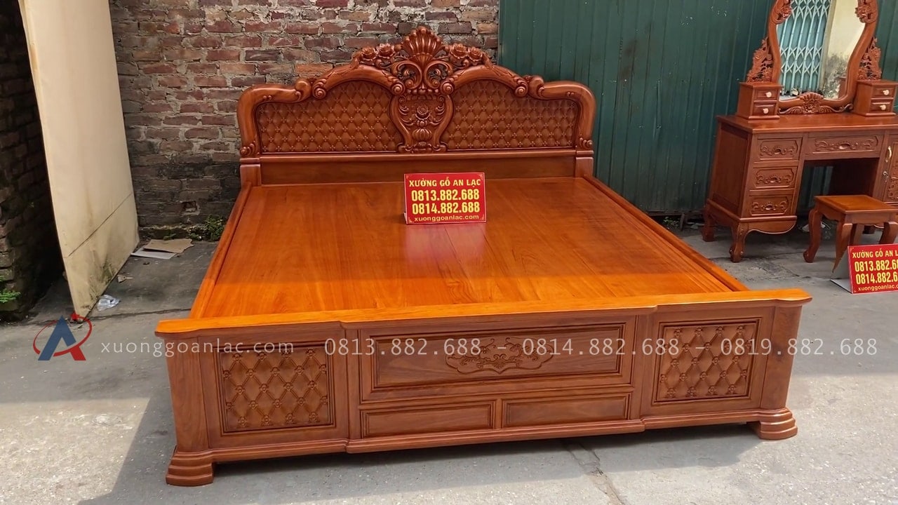Combo giường ngủ chim trĩ + bàn phấn mẫu hoa hồng chất liệu gỗ gõ đỏ 26 mẫu giường ngủ mang phong cách louis hoàng gia