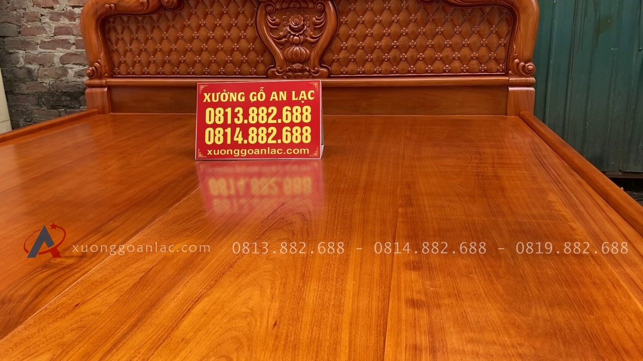 Combo giường ngủ chim trĩ + bàn phấn mẫu hoa hồng chất liệu gỗ gõ đỏ 29 giường ngủ dát phản tấm