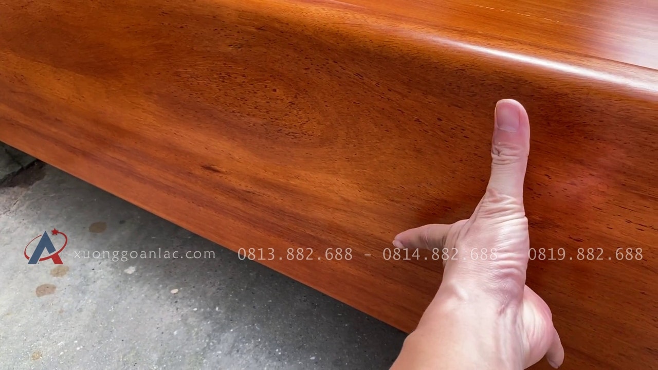 Combo giường ngủ chim trĩ + bàn phấn mẫu hoa hồng chất liệu gỗ gõ đỏ 31 vai giường bản rộng 30cm