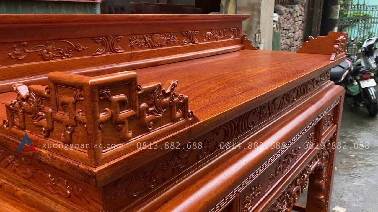 Combo giường ngủ mẫu chữ X gỗ gõ đỏ và án gian thờ mẫu như ý gỗ hương đá 36 mặt án gian nhị cấp sâu 22cm
