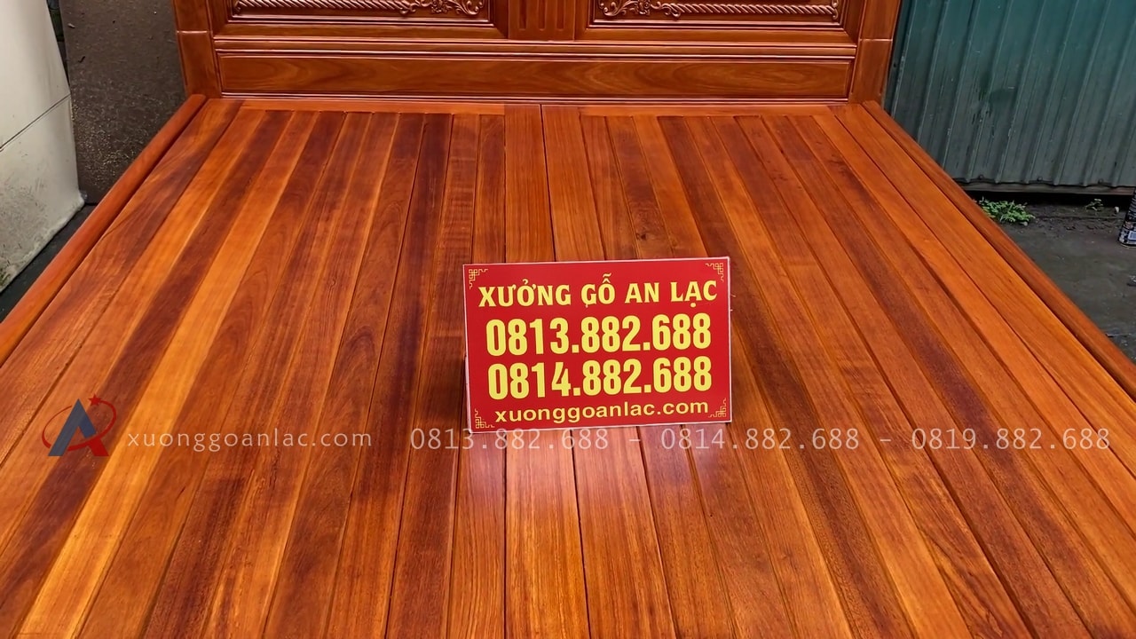 Combo giường ngủ mẫu chữ X gỗ gõ đỏ và án gian thờ mẫu như ý gỗ hương đá 32 giường dát phản nan dày dặn