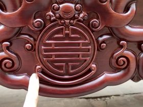 2 mẫu án gian thờ hàng vip làm theo yêu cầu khách hàng 22 Hình tượng dơi chữ thọ ở trung tâm dạ tiền