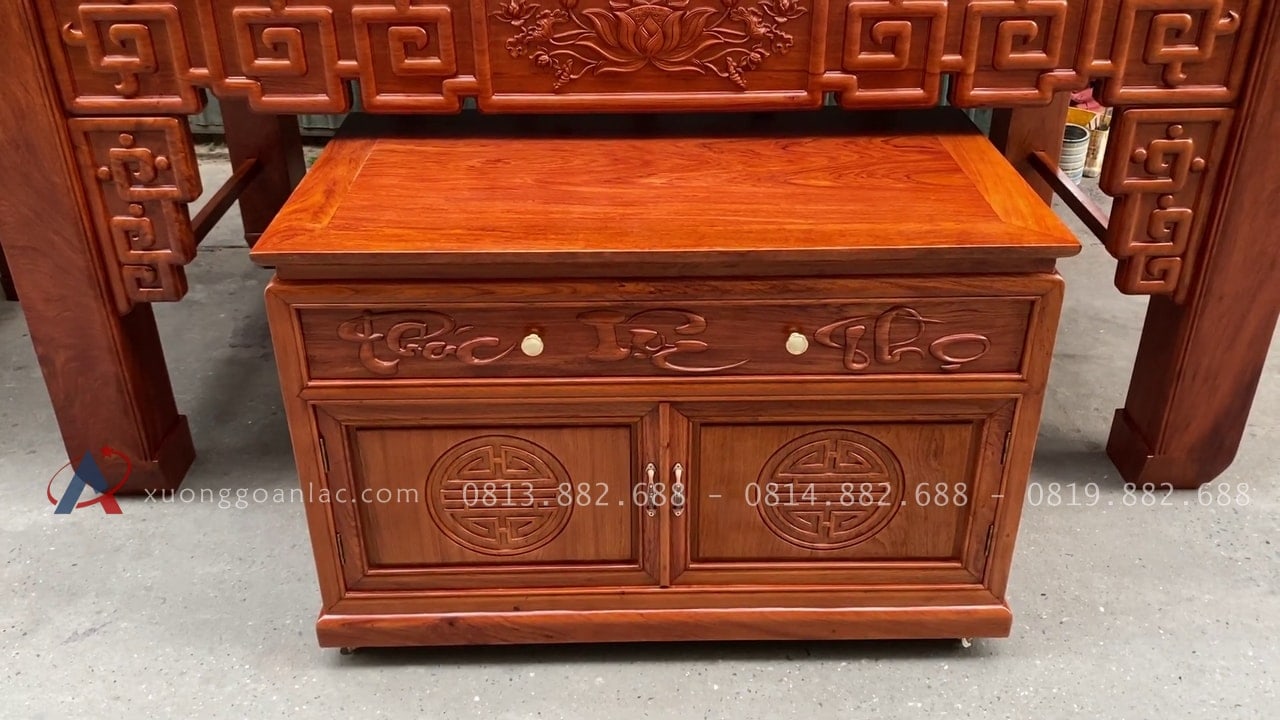 2 mẫu án gian thờ hàng vip làm theo yêu cầu khách hàng 31 bàn con mặt khung tranh rộng rãi