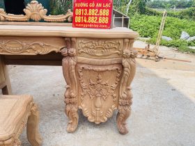 Cận cảnh hàng mộc bàn trang điểm hoàng gia cao cấp (Chị Thương, Ninh Bình) 24 chân bàn liền khối tạo hình cầu kỳ