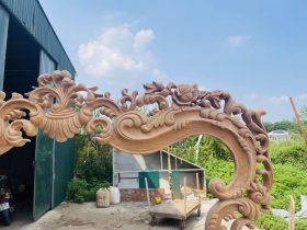 Cận cảnh hàng mộc bàn trang điểm hoàng gia cao cấp (Chị Thương, Ninh Bình) 20 các chi tiết hoa lá được đục tay thủ công