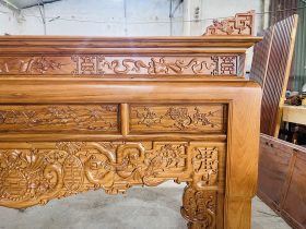 Án thờ Dơi Ngũ Phúc 2m17 gỗ gõ đỏ chân 14 chú Liêm - Bình Dương 19 Hai bên đục phúc thọ hoa mai