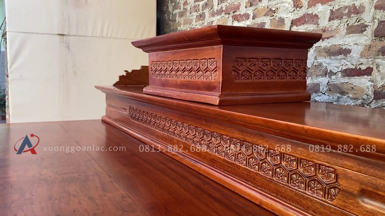 Án gian thờ Tam Cấp 2m17 gỗ gụ lào (Cổ Loa - Đông Anh) 3 án gian tam cấp chạm hoa tiết
