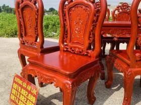 Bộ bàn ăn chữ nhật bo góc 10 ghế hồng hạt gỗ hương đá (Chú Thế, Cần Thơ) 24 ghế ăn louis hồng hạt mặt liền