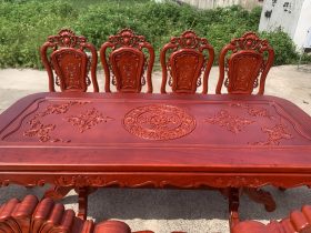 Bộ bàn ăn chữ nhật bo góc 10 ghế hồng hạt gỗ hương đá (Chú Thế, Cần Thơ) 19 yếm ghế uốn lượn lá tây