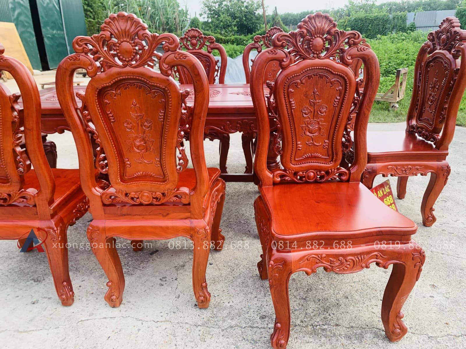 Bộ bàn ăn chữ nhật bo góc 8 ghế hồng hạt gỗ hương đá (Anh Minh, Bắc Ninh) 31 ghế louis đục 2 mặt