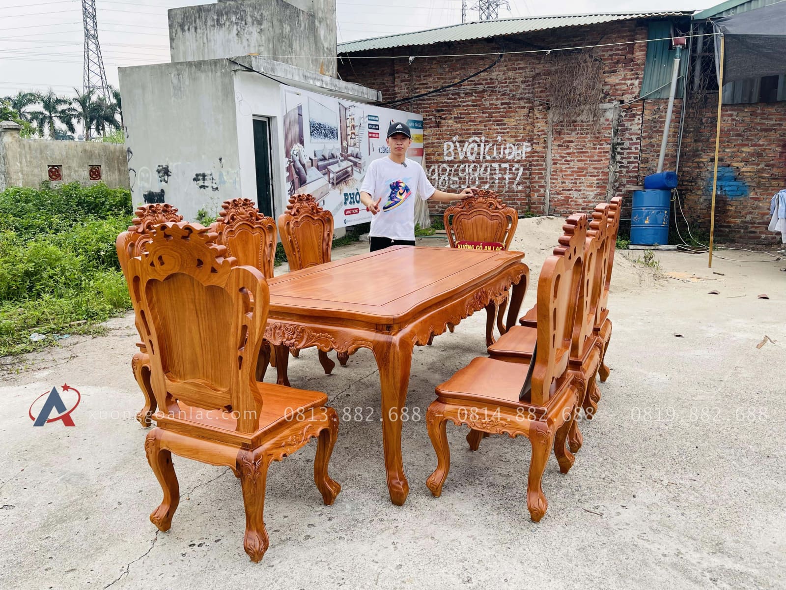 Bộ bàn ăn hoàng gia 8 ghế louis gỗ gõ (Anh Long, Đà Nẵng) 24 bàn ăn hoàng gia 8 ghế louis gỗ gõ