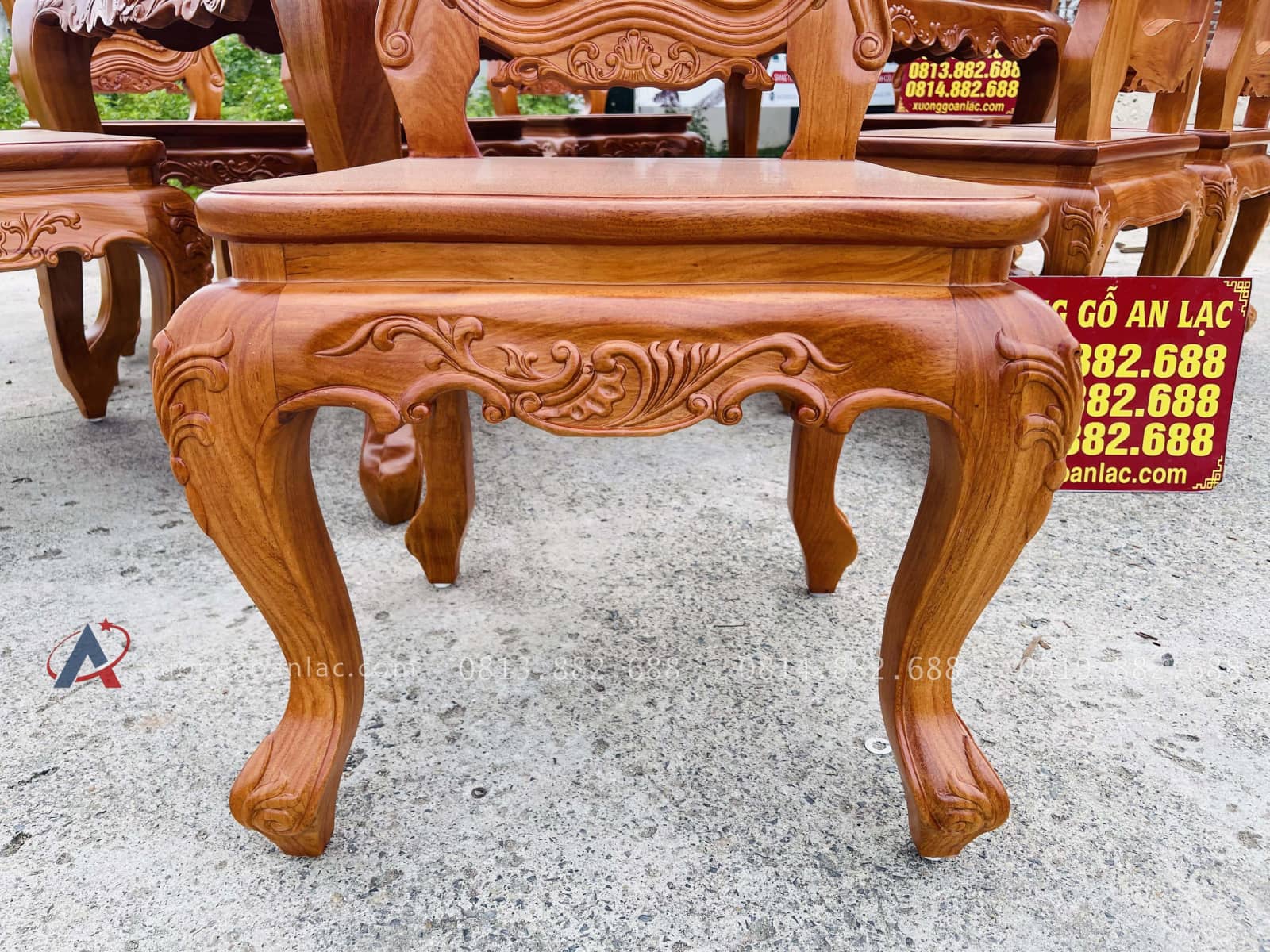 Bộ bàn ăn hoàng gia 8 ghế louis gỗ gõ (Anh Long, Đà Nẵng) 34 hệ chân yếm của ghế louis