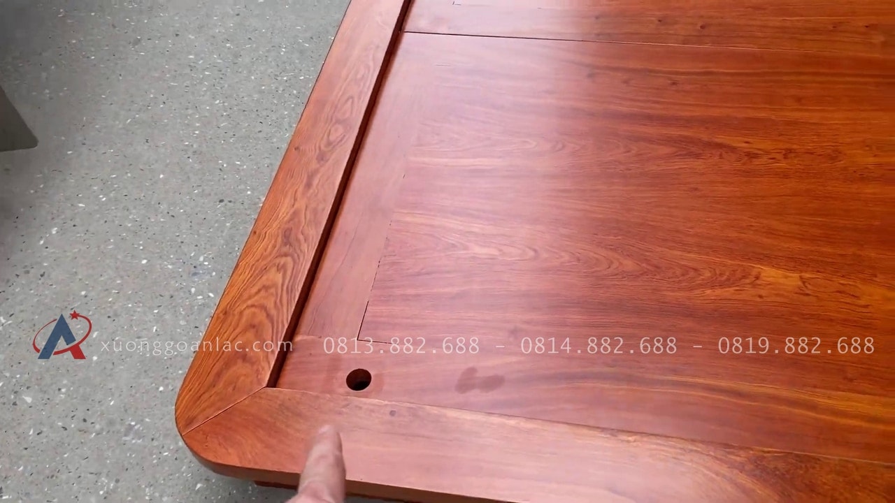 Mẫu giường trệt phong cách Nhật Bản gỗ hương đá 16 mặt dát khoan lỗ để tháo dát lau chùi