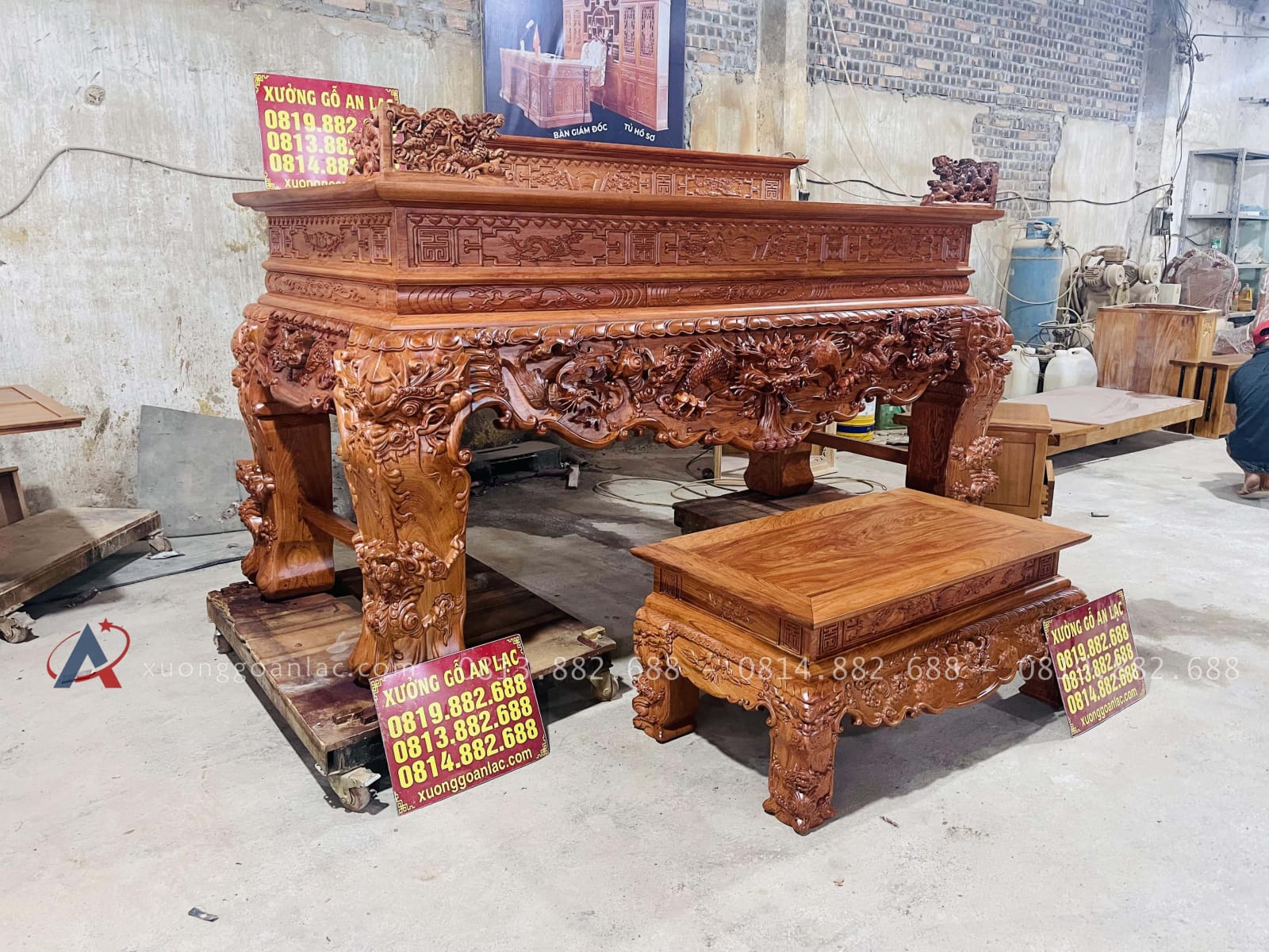 Mẫu sập thờ tứ linh nhị cấp gỗ hương đá giao Gia Lâm 33 combo sập thờ tứ linh và bàn cơm