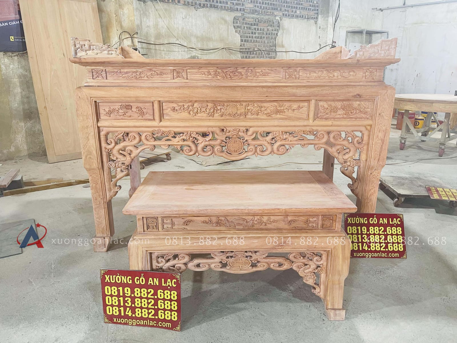 Mộc án gian Dơi Ngũ Phúc 1m97 gỗ hương đá cao cấp chân 12 (Chú Chiến, Bình Thuận) 38 combo án gian thờ và bàn cơm
