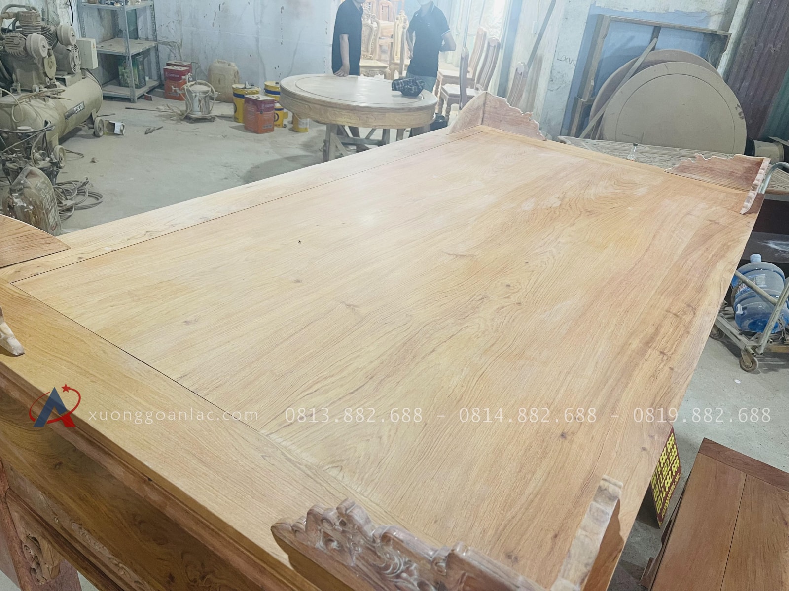 Mộc án gian Dơi Ngũ Phúc 1m97 gỗ hương đá cao cấp chân 12 (Chú Chiến, Bình Thuận) 30 án gian gỗ hương đá rộng rãi