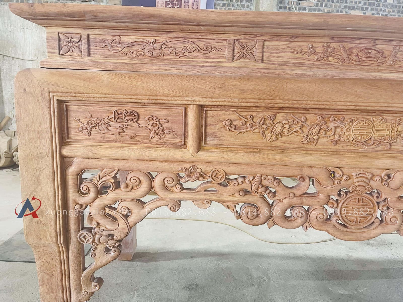 Mộc án gian Dơi Ngũ Phúc 1m97 gỗ hương đá cao cấp chân 12 (Chú Chiến, Bình Thuận) 33 Dạ chia ô đục mai phúc thọ