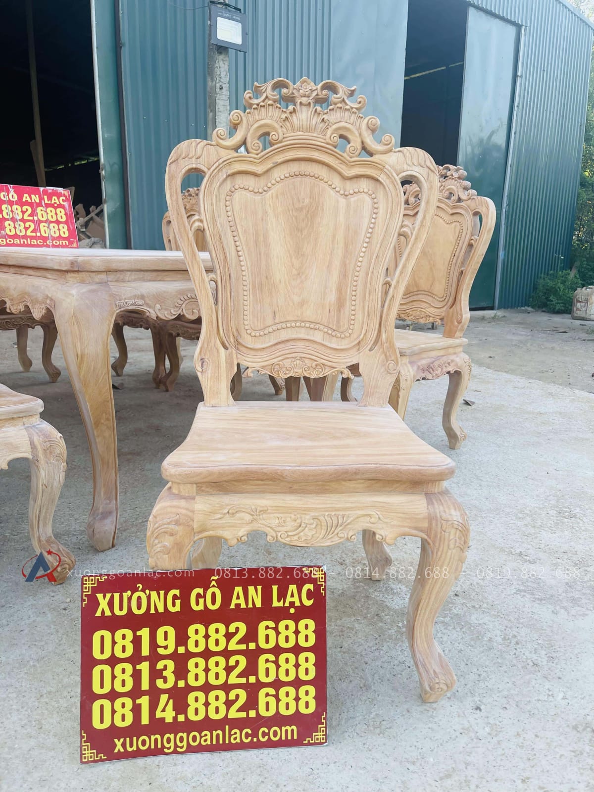 Mộc bàn ăn hoàng gia kết hợp 10 ghế louis gỗ gõ đỏ hàng vip (Anh Khôi, Vũng Tàu) 36 mẫu ghế louis hoàng gia