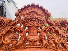 Mộc bộ bàn ghế hoàng gia vách tảng 10 món gỗ hương đá (Anh Quyết, Hà Tĩnh) 29 Cận cảnh họa tiết giỏ hoa hồng
