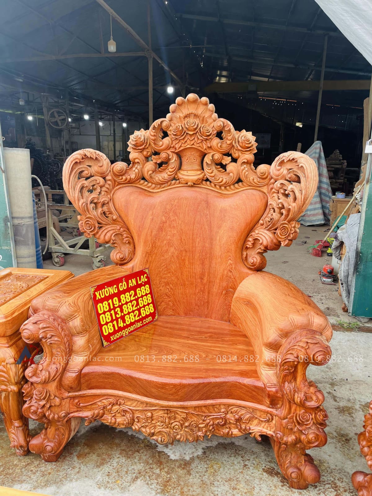 Mộc bộ bàn ghế hoàng gia vách tảng 10 món gỗ hương đá (Anh Quyết, Hà Tĩnh) 51 ghế đơn louis hoàng gia