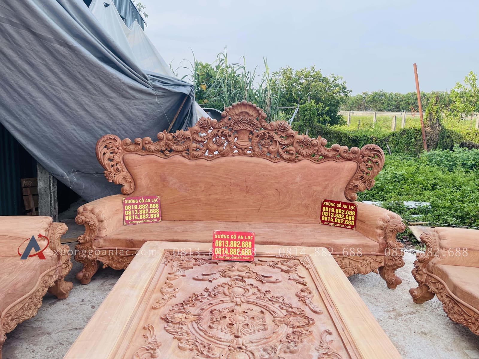 Mộc bộ bàn ghế hoàng gia vách tảng 10 món gỗ hương đá (Anh Quyết, Hà Tĩnh) 39 đoản dài louis hoàng gia tân cổ điển