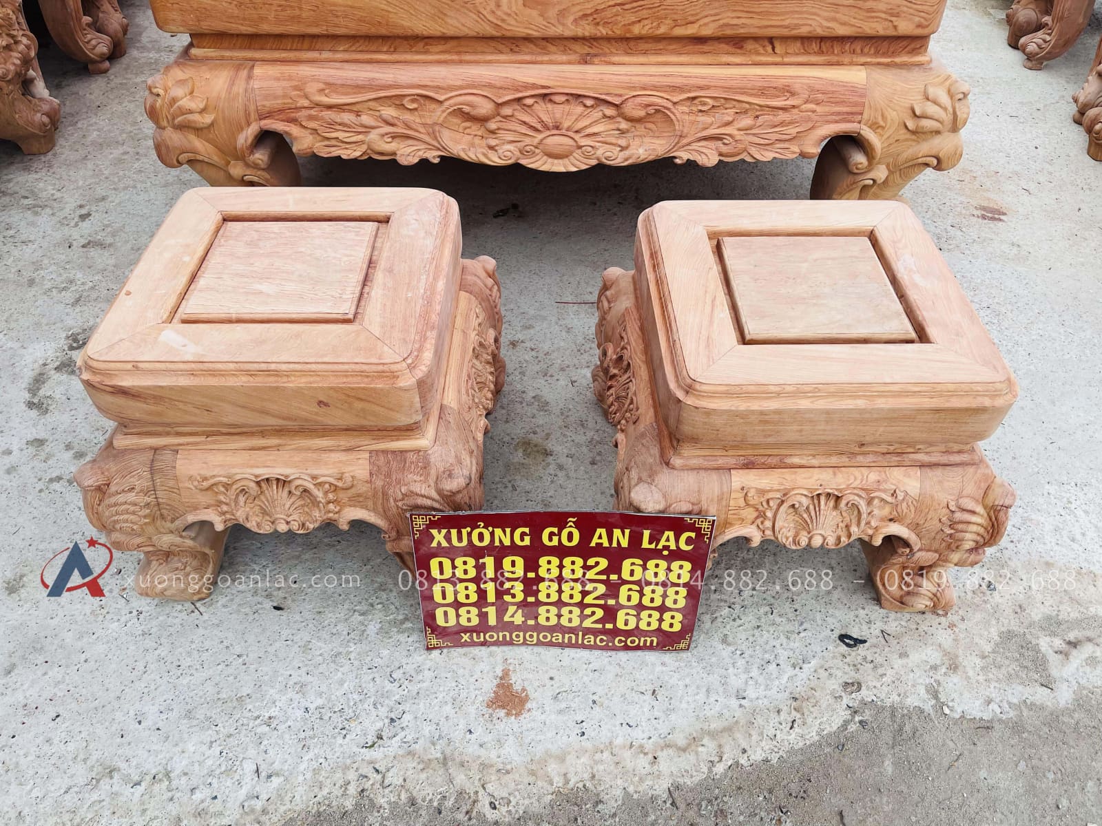 Mộc bộ bàn ghế hoàng gia vách tảng 10 món gỗ hương đá (Anh Quyết, Hà Tĩnh) 42 2 đôn ngồi louis