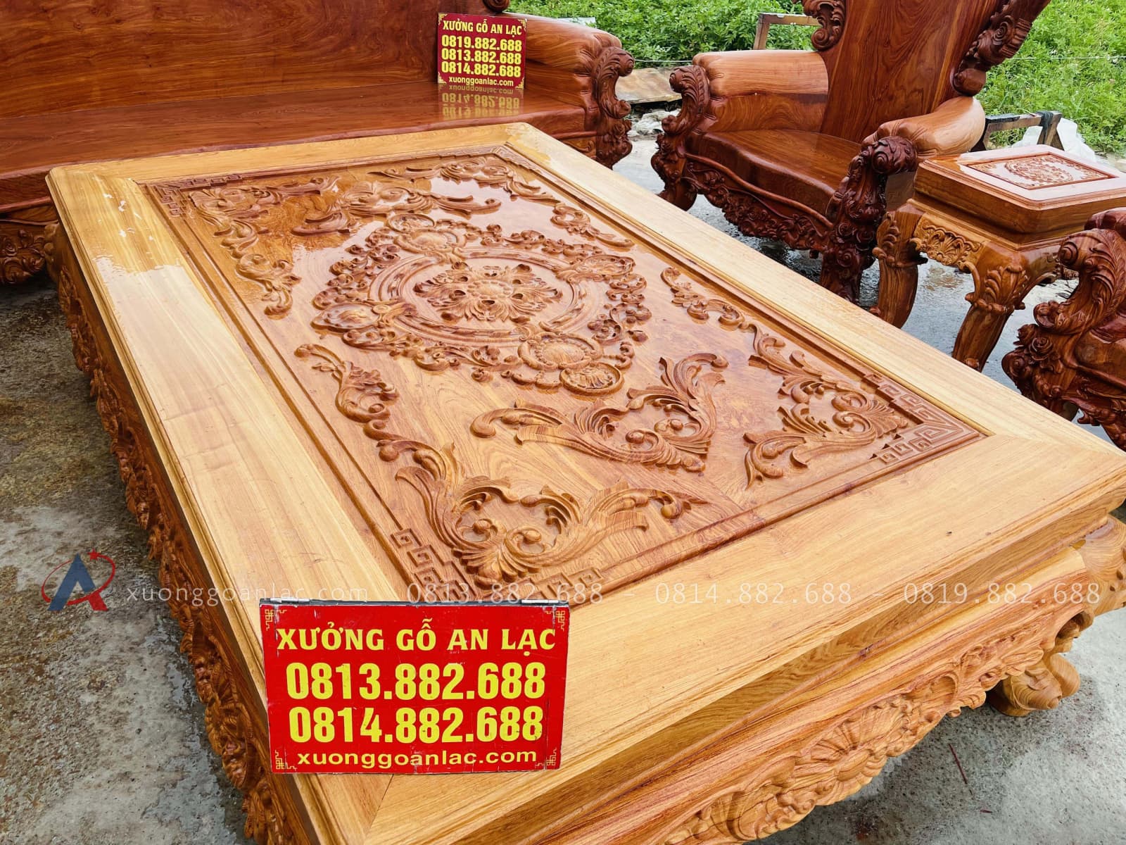 Mộc bộ bàn ghế hoàng gia vách tảng 10 món gỗ hương đá (Anh Quyết, Hà Tĩnh) 44 bàn trà mặt khung tranh