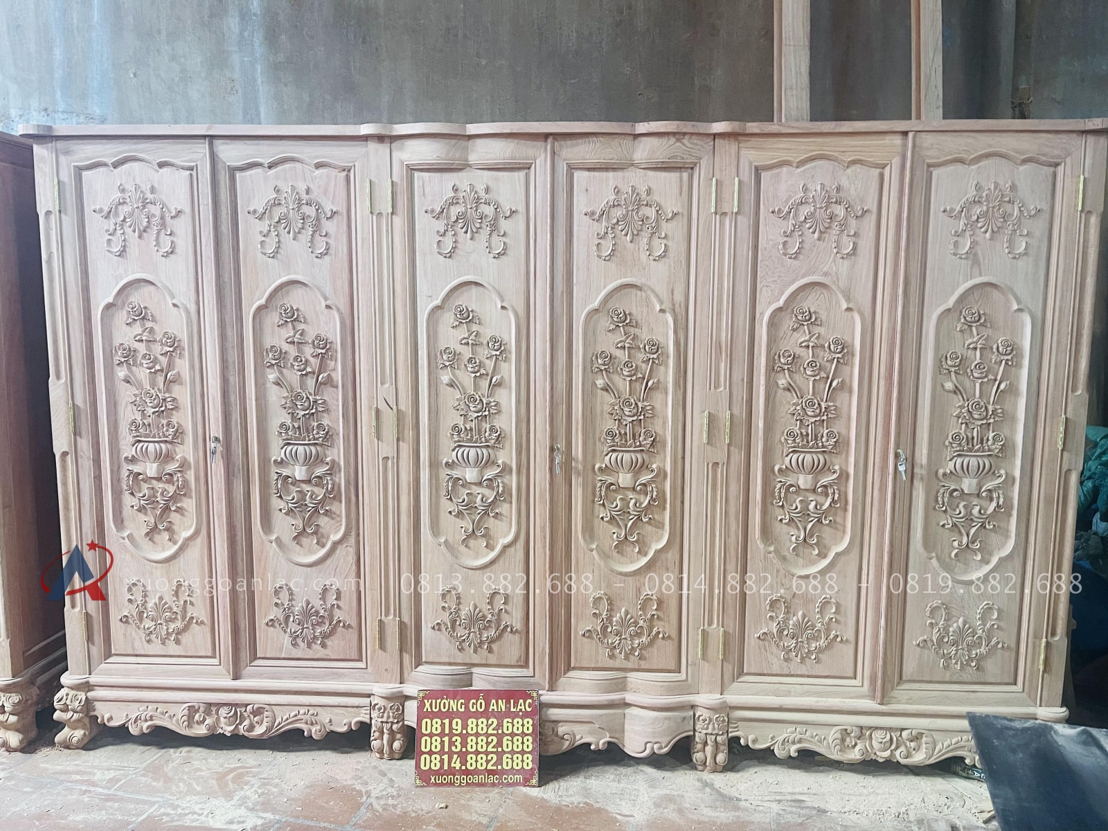 Mộc tủ quần áo hoàng gia gỗ hương đá 26 bản mộc tủ quần áo hoàng gia gỗ hương đá
