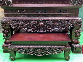 Sập thờ mẫu Tứ Linh nhị cấp 2m17 chất liệu gỗ gụ Lào cao cấp chân 25 20 bàn cơm gỗ gụ mẫu tứ linh