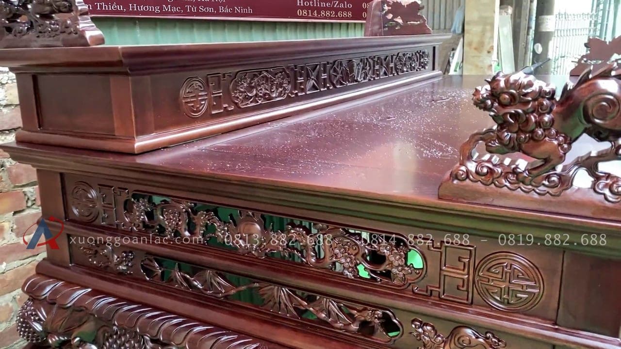 Sập thờ mẫu Tứ Linh nhị cấp 2m17 chất liệu gỗ gụ Lào cao cấp chân 25 25 mẫu sập thờ nhị cấp