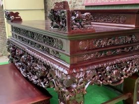 Sập thờ mẫu Tứ Linh nhị cấp 2m17 chất liệu gỗ gụ Lào cao cấp chân 25 19 hồi sập cũng được đục tỉa cầu kỳ