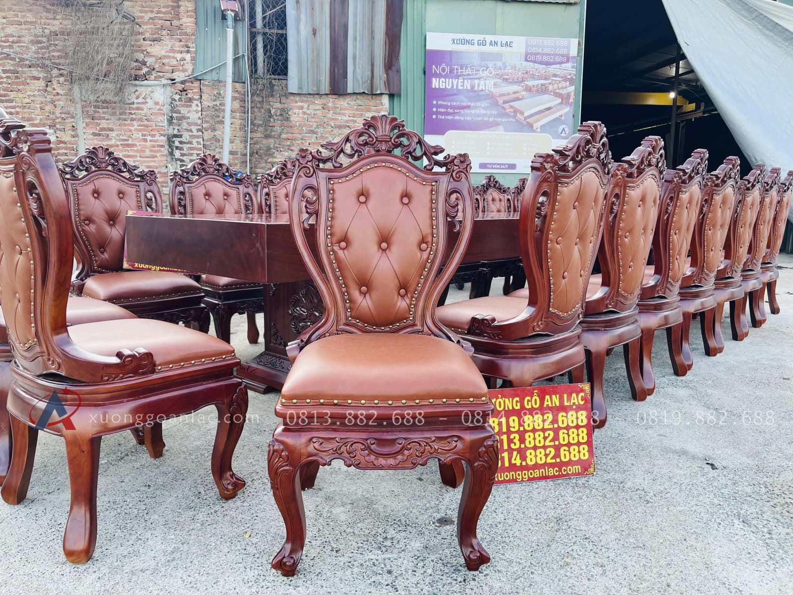 Siêu phẩm bàn ăn nguyên khối 20 ghế louis bọc đệm gỗ gõ đỏ (Anh Thắng- Bắc Ninh) 33 ghế louis hoa lá tây gỗ gõ đỏ