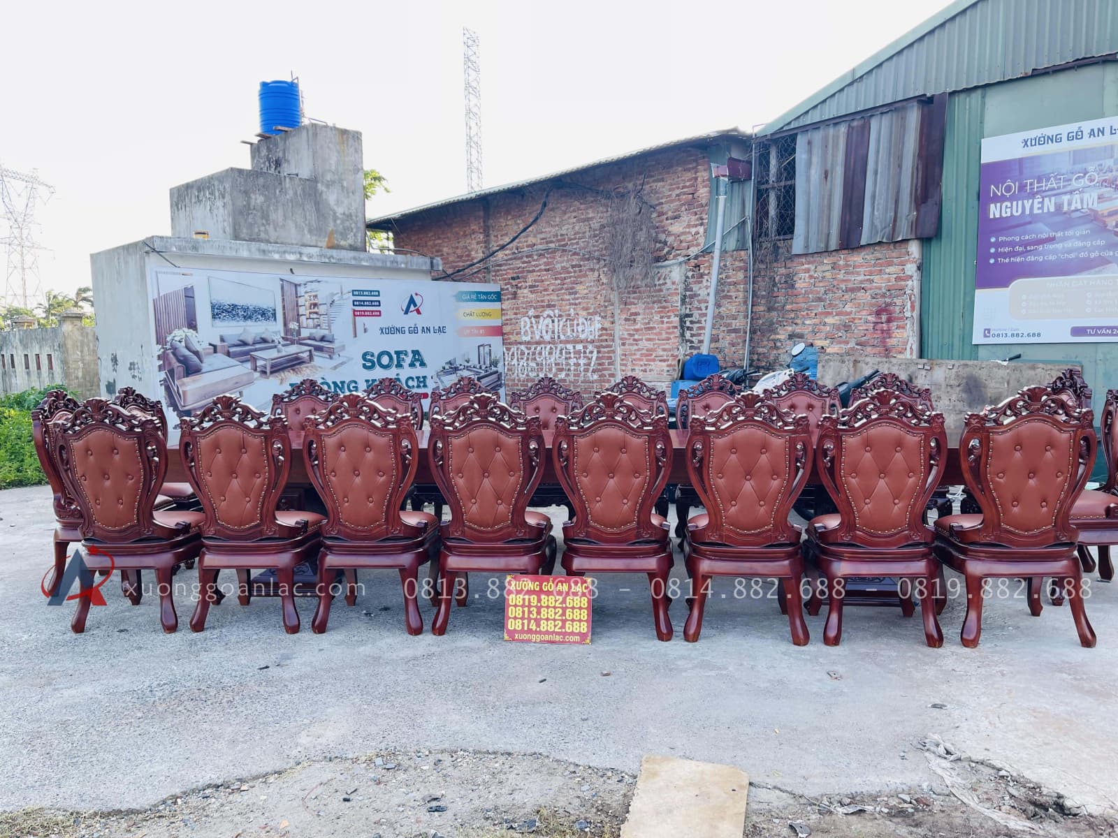 Siêu phẩm bàn ăn nguyên khối 20 ghế louis bọc đệm gỗ gõ đỏ (Anh Thắng- Bắc Ninh) 27 bộ bàn ghế ăn hàng cao cấp