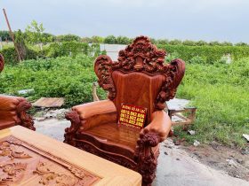 Siêu phẩm bản mộc bàn ghế hoàng gia vách tảng 6 món gỗ hương đá (Anh Thắng,Yên Bái ) 26 bàn ghế louis hoàng gia tân cổ điển đục tay
