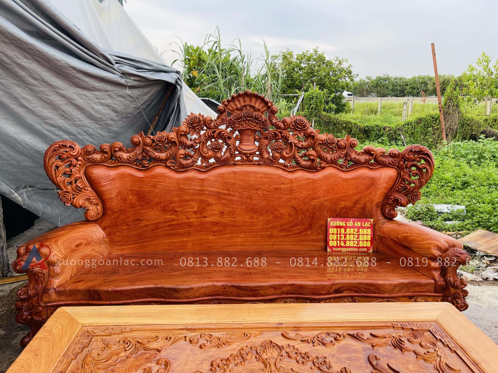 Siêu phẩm bản mộc bàn ghế hoàng gia vách tảng 6 món gỗ hương đá (Anh Thắng,Yên Bái ) 36 vách đoản nguyên khối dày 15p
