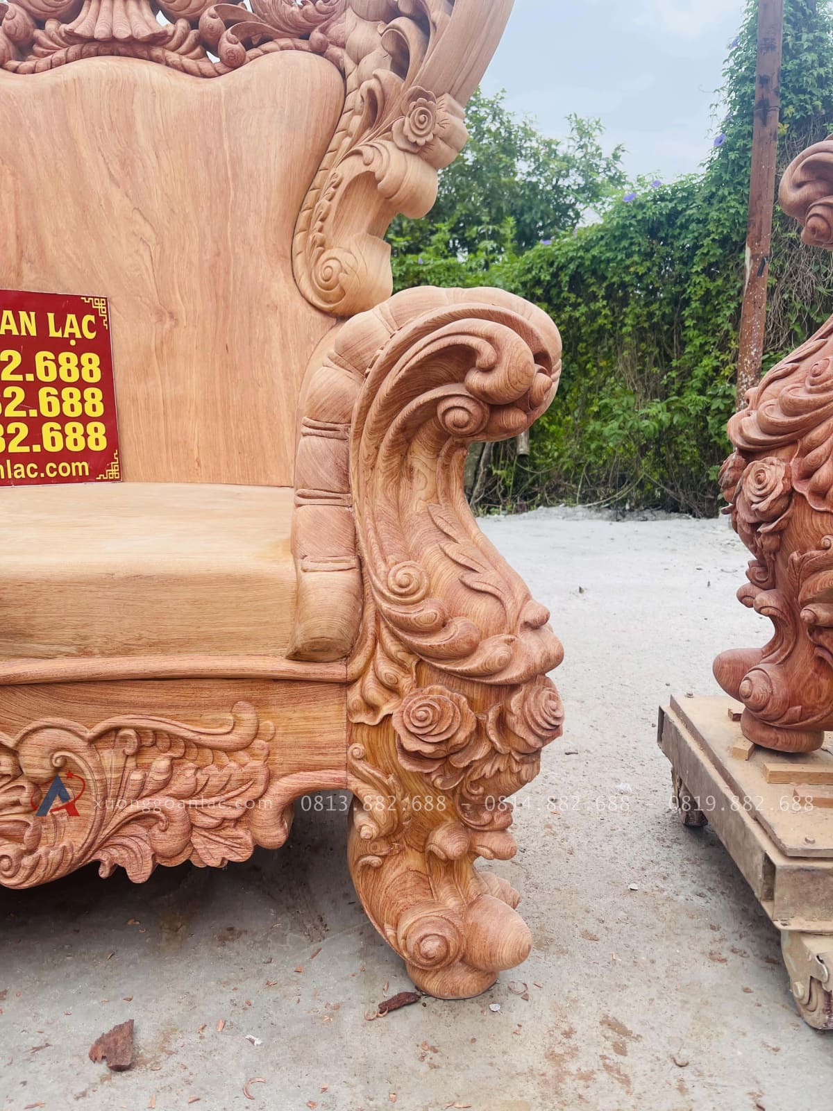 Siêu phẩm hoàng gia nguyên khối louis 10 món gỗ hương đá (Anh Hữu, Đồng Nai) 47 chân liền khối đục tỉa tinh xảo