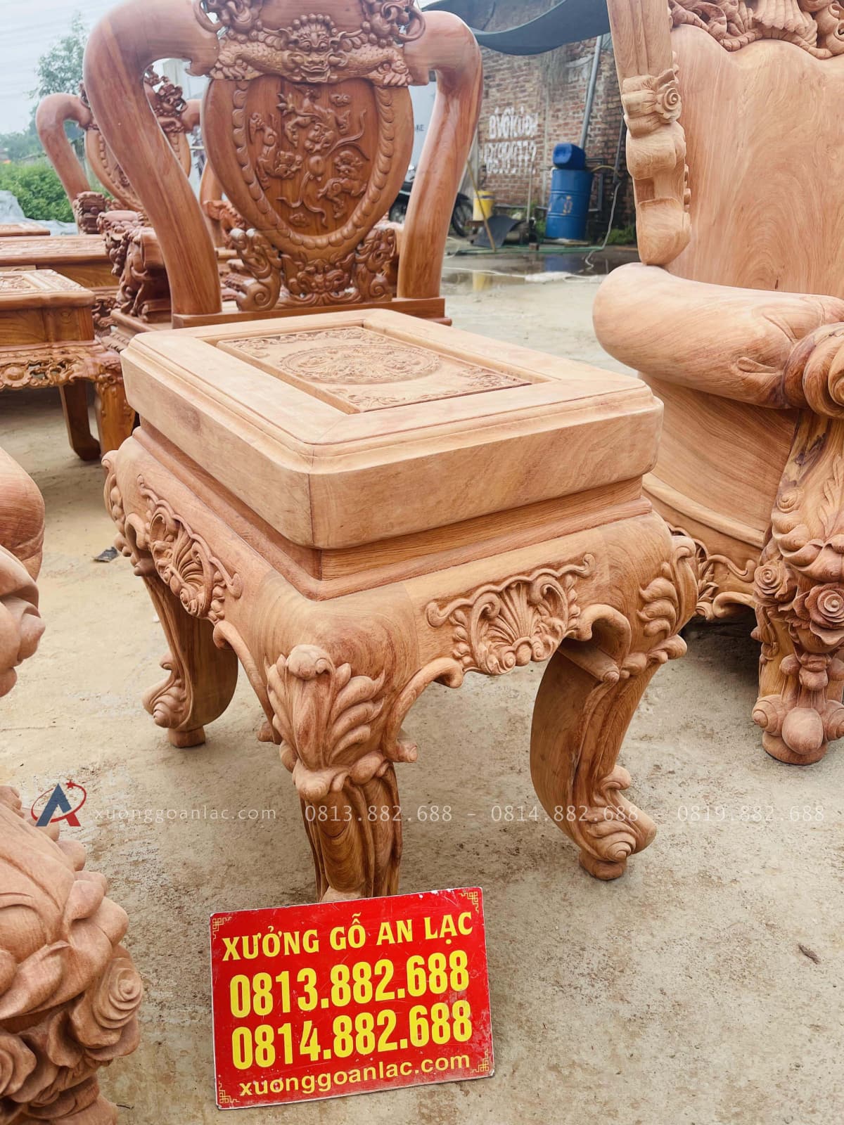 Siêu phẩm hoàng gia nguyên khối louis 10 món gỗ hương đá (Anh Hữu, Đồng Nai) 49 đôn kẹp gỗ hương đá