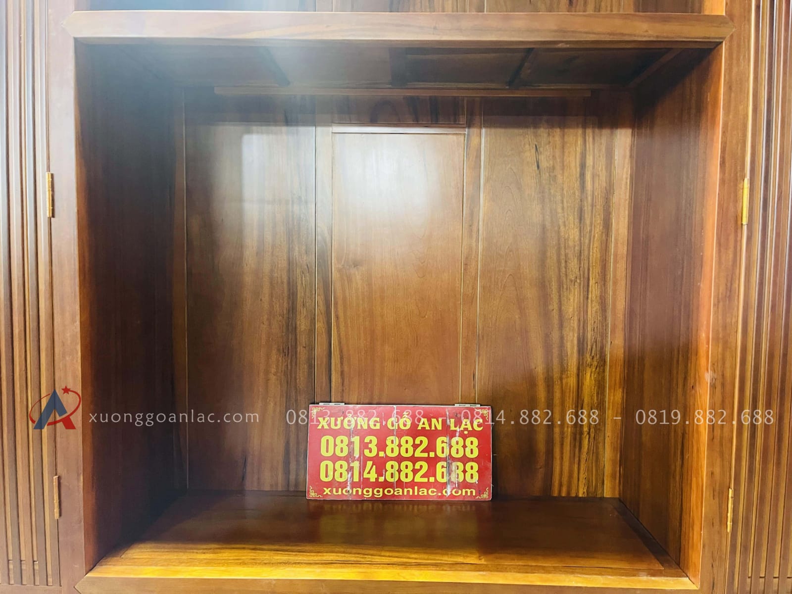Tủ dựng quần áo cỡ đại gỗ gõ đỏ cao cấp 40 khoang trung tâm rộng lớn