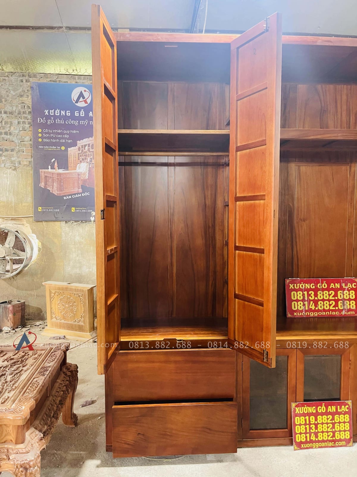 Tủ dựng quần áo cỡ đại gỗ gõ đỏ cao cấp 37 Khối tủ 2 bên thiết kế 2 ngăn treo và xếp đồ
