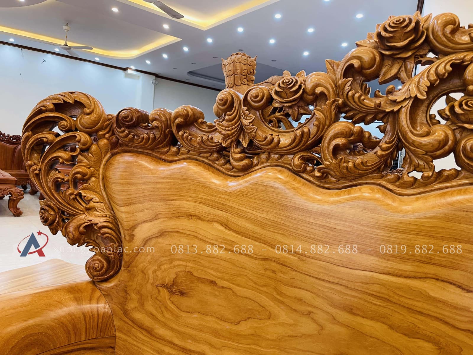 Bộ bàn ghế hoàng gia nguyên khối 10 món gỗ gõ đỏ hàng vip (Anh Đàn - An Giang) 45 vách tựa dày 15p