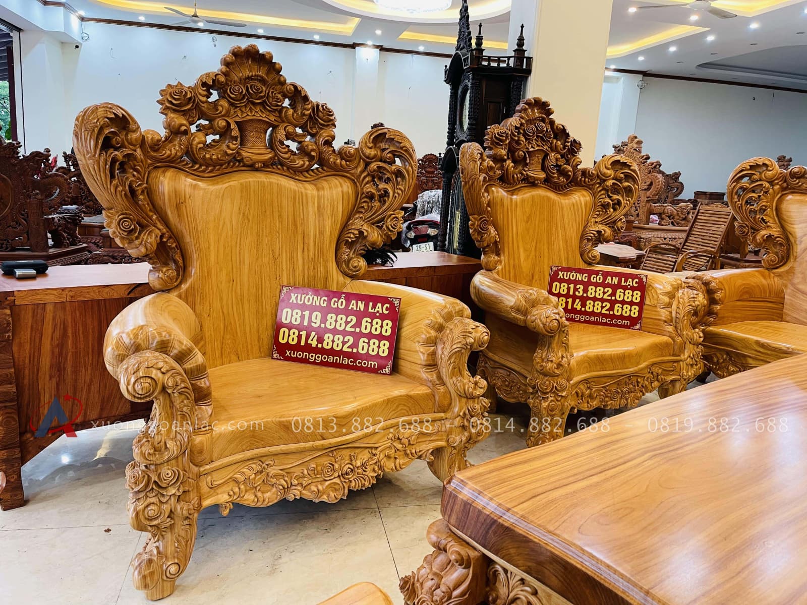 Bộ bàn ghế hoàng gia nguyên khối 10 món gỗ gõ đỏ hàng vip (Anh Đàn - An Giang) 39 bàn ghế gỗ gõ đỏ cao cấp