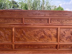 Cận cảnh vách tựa dày 3p đục họa tiết trang trí