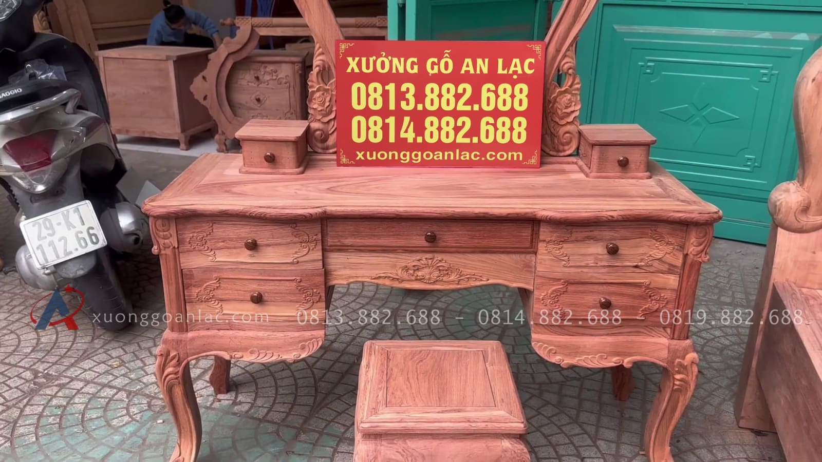 Combo Giường ngủ mẫu xoài nguyên khối + bàn trang điểm gỗ hương đá 4 bàn trang điểm nhiều ngăn kéo