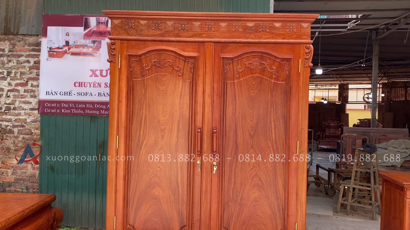 Combo Sập ngồi trọn vân + Kệ tivi + Tủ áo đục tay hàng siêu vip gỗ hương đá (Anh Cao Anh - Chương Mỹ, Hà Nội) 31 tủ quần áo 2 cánh mở.