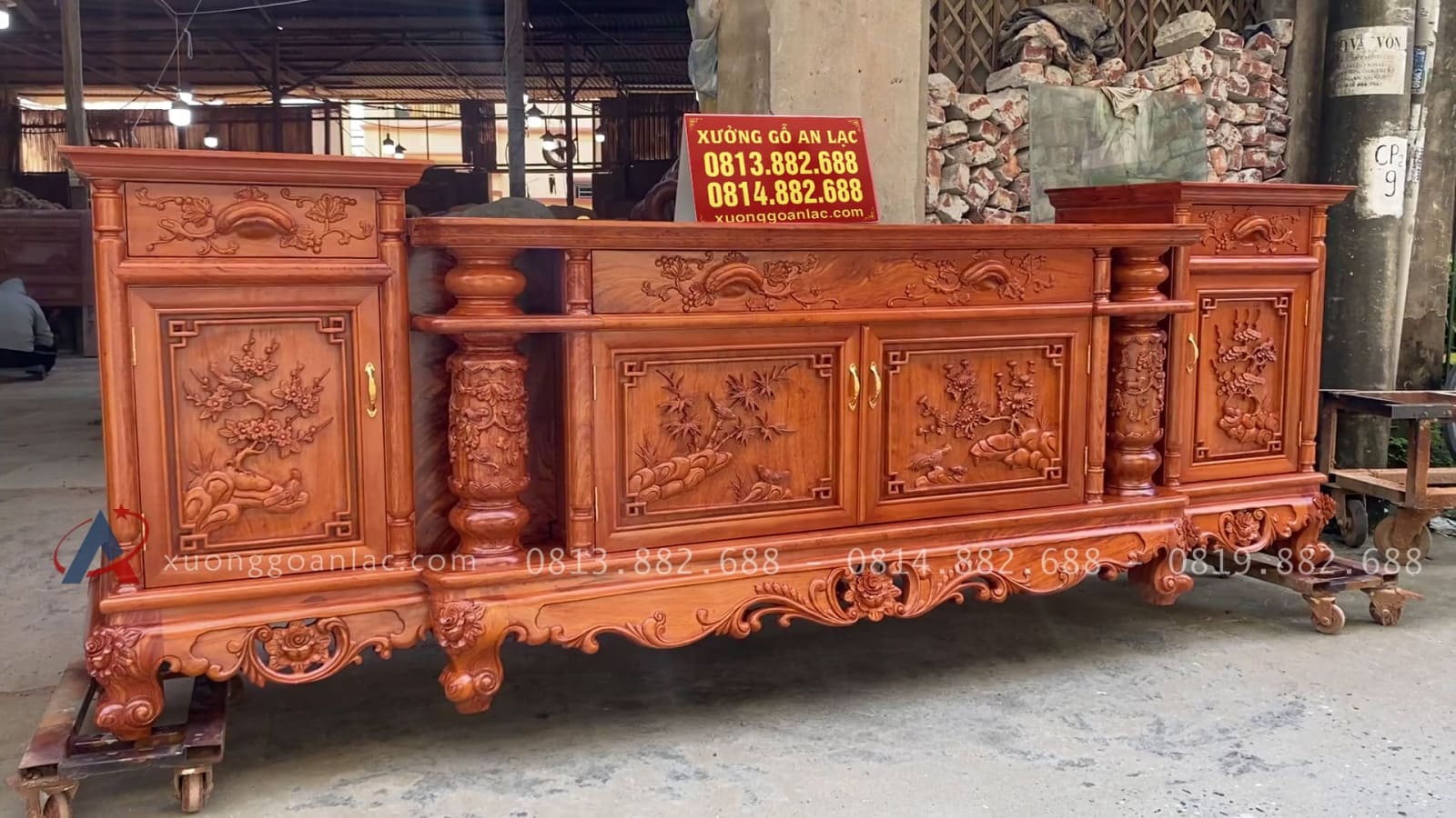 Combo Sập ngồi trọn vân + Kệ tivi + Tủ áo đục tay hàng siêu vip gỗ hương đá (Anh Cao Anh - Chương Mỹ, Hà Nội) 25 Mẫu kệ tivi cột nho con sóc
