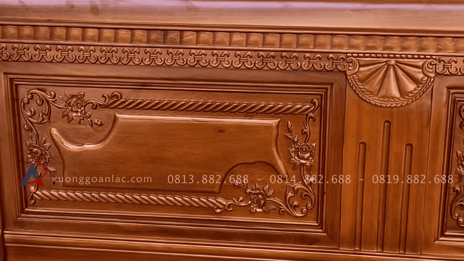 Hoàn thiện giường X màu sáng gõ 21 vách giường dày 2p