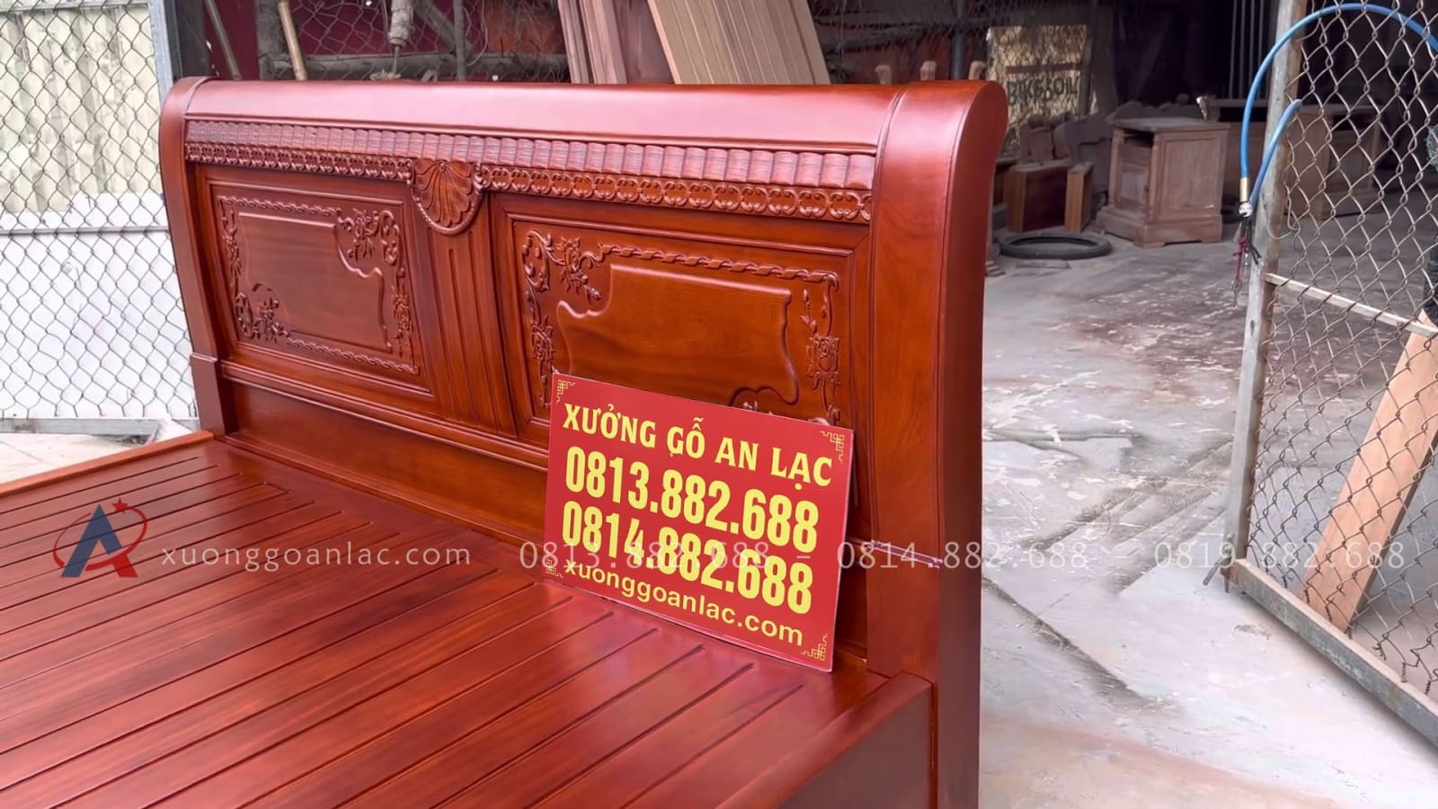 Giường ngủ chữ x gỗ Gõ sơn màu nâu Gụ 8 đầu giường cao đục dải chữ X