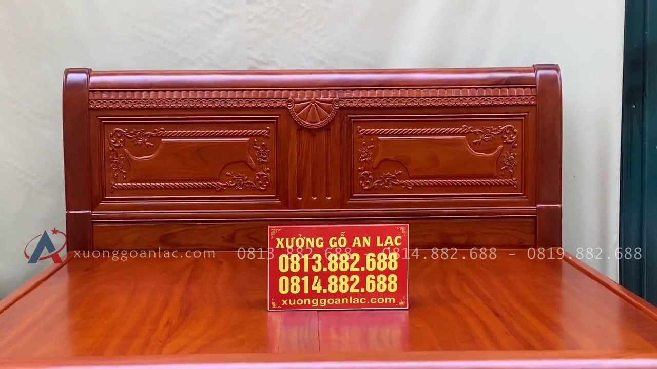 Giường ngủ chữ X cao cấp 25 đầu giường cao thiết kế nhẹ nhàng