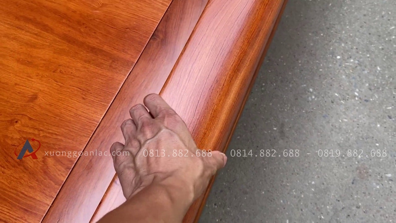 Bộ hai giường chữ X gỗ hương đá 23 chương giường dày 10p